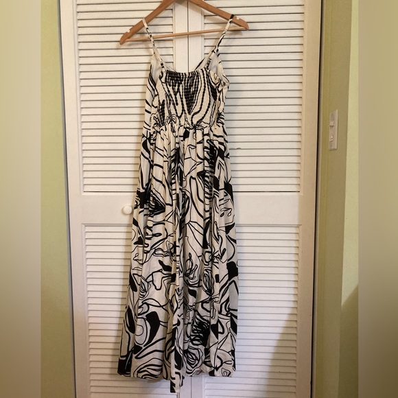 Black and white sundress - Picture 2 of 4